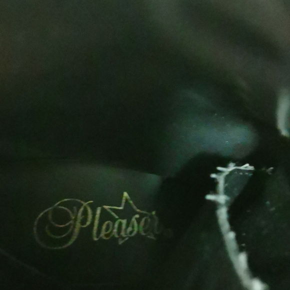 Boots, heel, black in colour size 7.5 - Picture 6 of 6